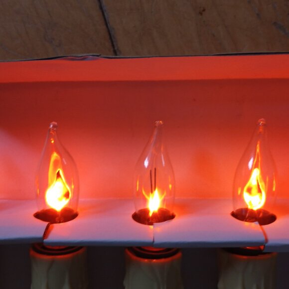 'KURT S. ADLER' Vintage style 7 Light Flicker Flame Candle Set Perfect! NIB - Picture 4 of 5